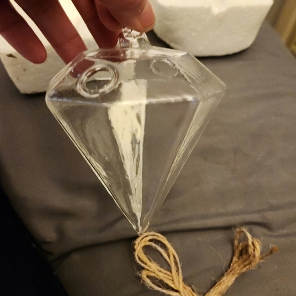 NIP small glass diamond shaped plant holder - Picture 4 of 5
